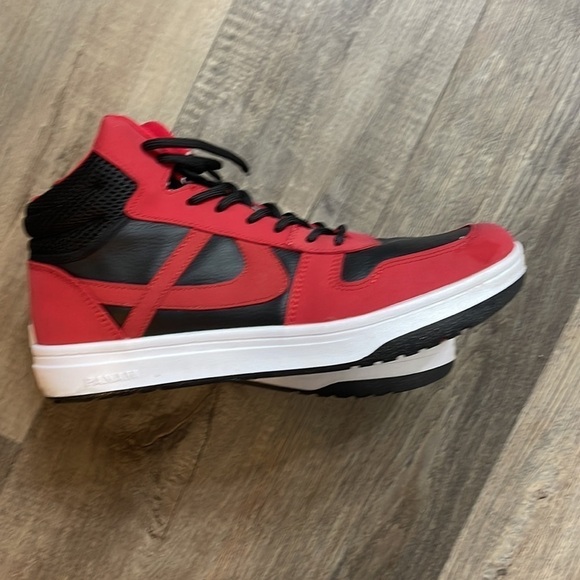 Panam shoes type boot , very nice condition worn one time . SZ. 11 - Picture 3 of 7